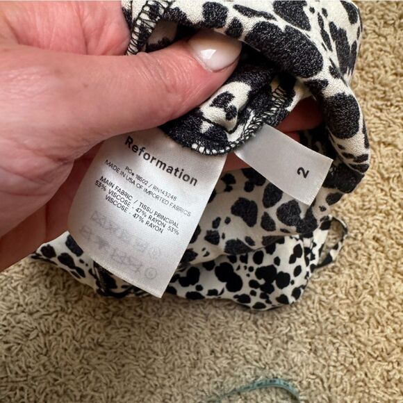 Reformation cow print tank top excellent condition size 2 black white - Picture 4 of 5